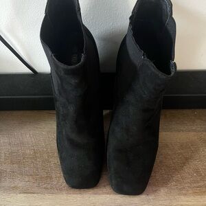 Dream Pairs Black Ankle Booties Sleek and Stylish